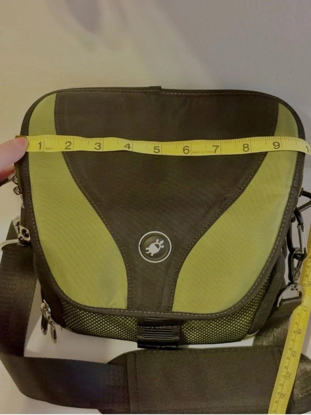 Pacsafe Camera Shoulder Bag Camsafe Olive Green w/ Exomesh PD000 Anti-Theft Gear